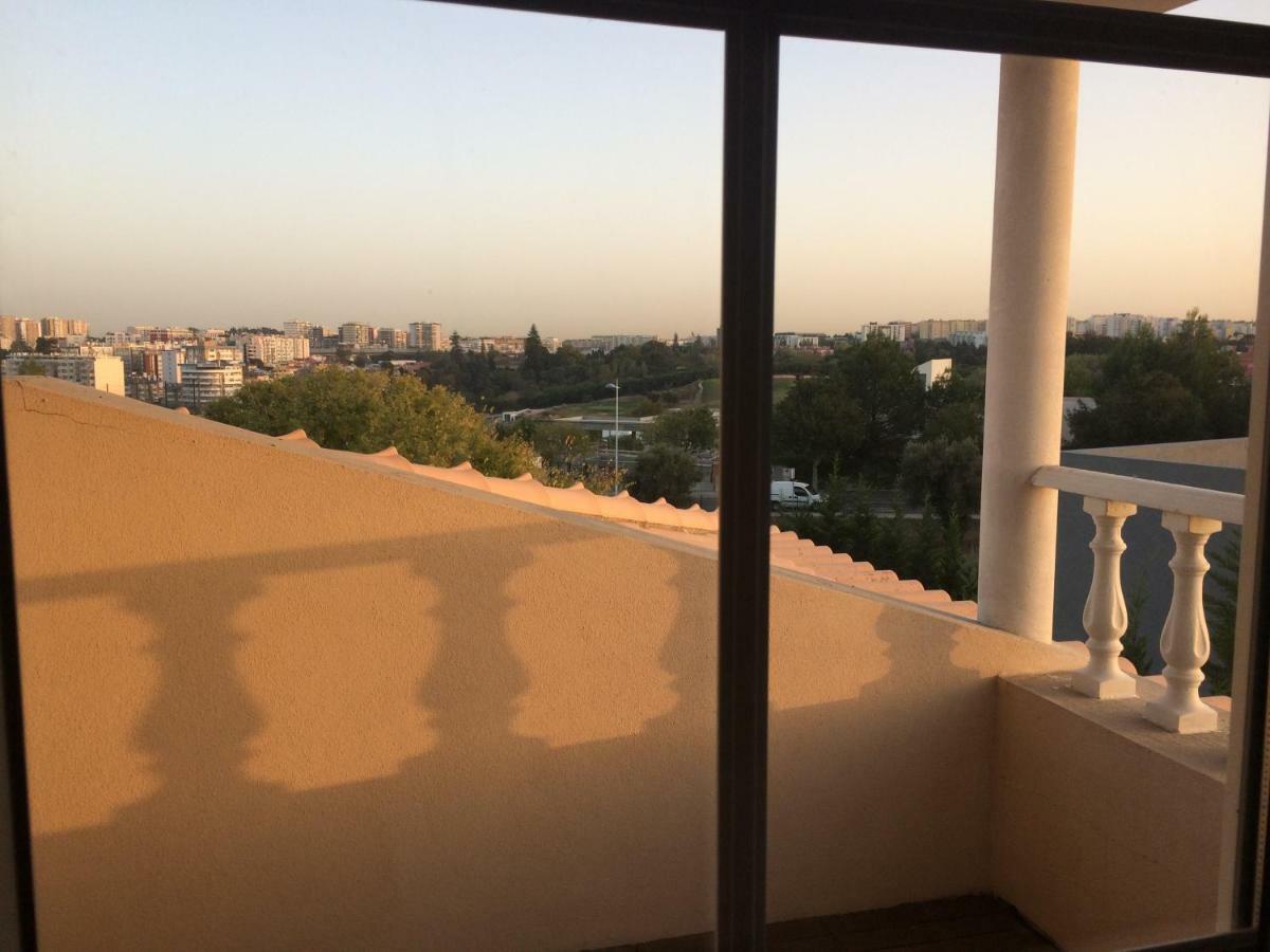Sunny Suites Golf And Free Parking Guest House リスボン エクステリア 写真